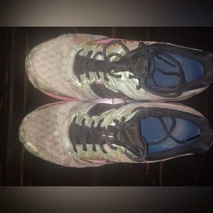 Mizuno Size 8.5 Blue Running Shoes